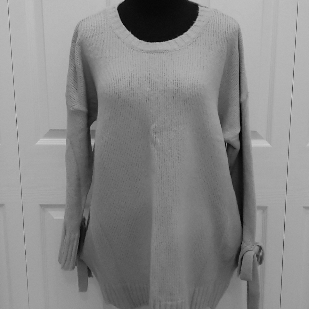 Women's sweater